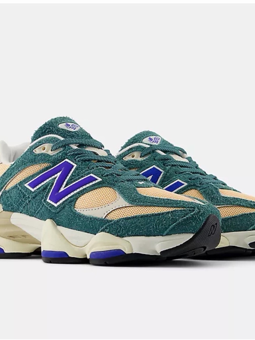 New Balance 9060 Retro Runner - Picture 1 of 4